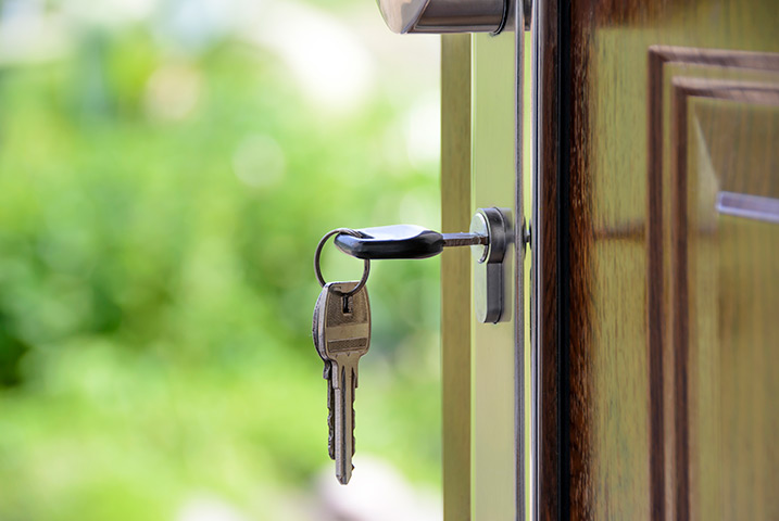 A2B Locks are able to provide local locksmiths in Claygate to repair your broken locks. 